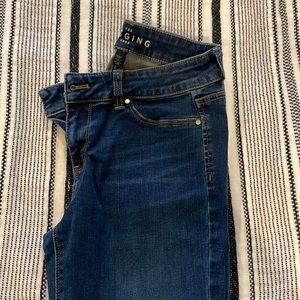 WHBM Dark Wash Jegging Crop, Size 2